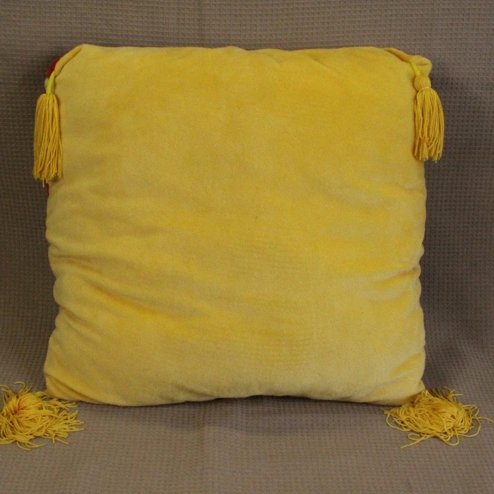 Harry Potter Gryffindor Crest Plush Throw Pillow 17in Red Gold Dark Academia Y2K